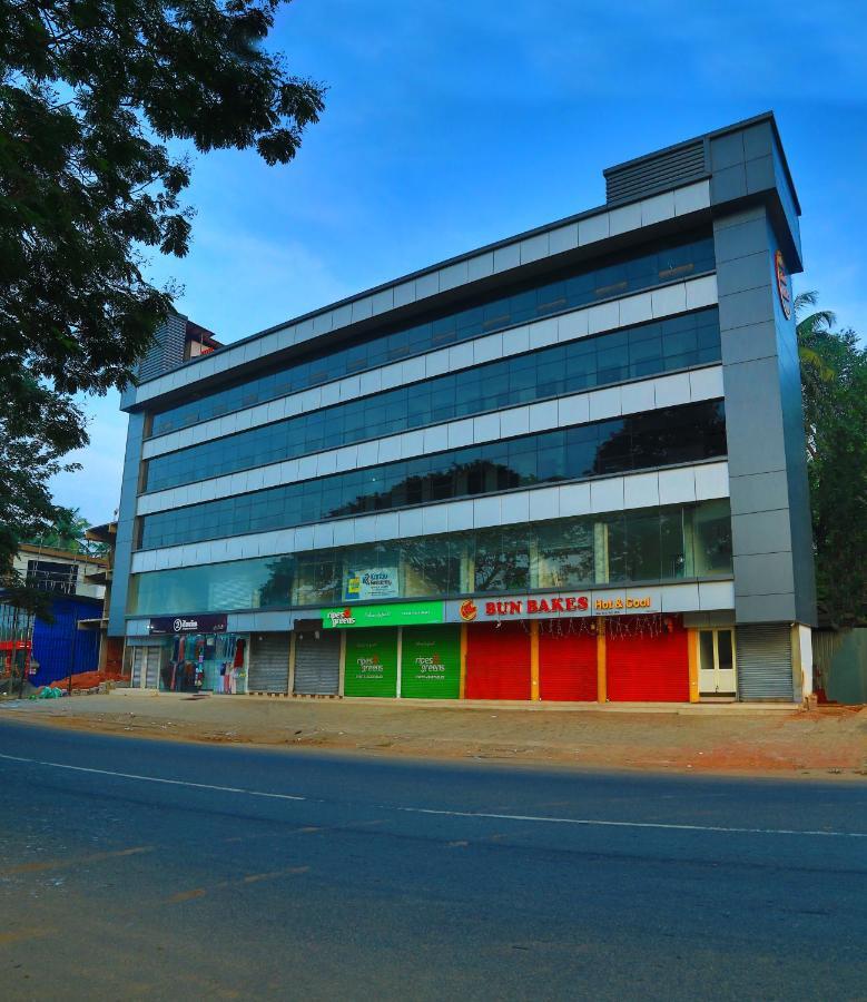 Hotel Karibu Residency Malappuram Exterior foto